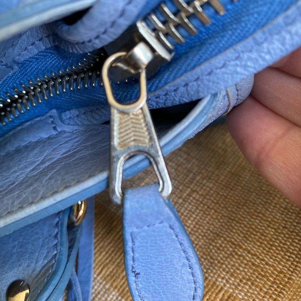 Balenciaga City Bag - Picture 2 of 8